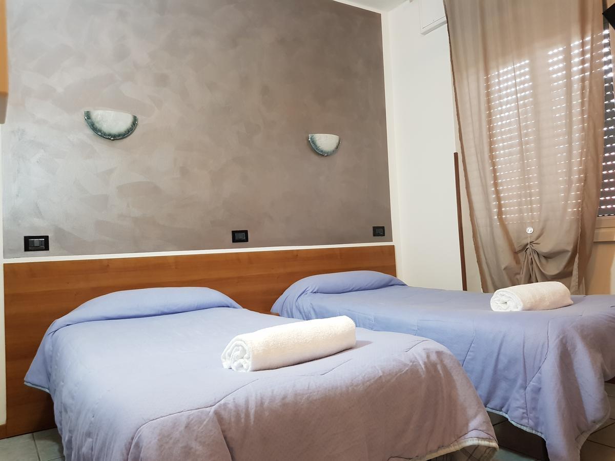 Hotel Marinoni Ломаццо Экстерьер фото